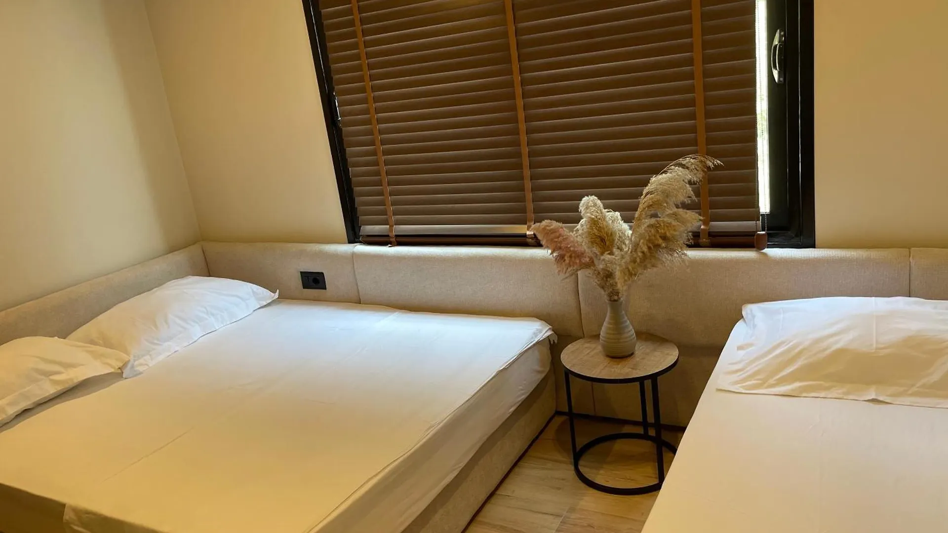 Apart-hotel Seamare Studio & Apartaments Vlorë